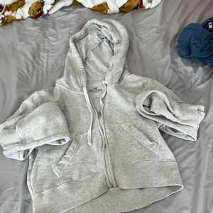 cropped Grey oversized hoodie